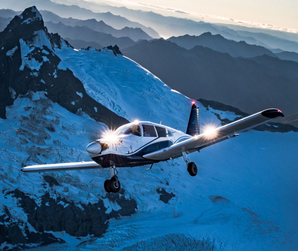 Piper Cherokee PA28-180 over Mt Aspiring =